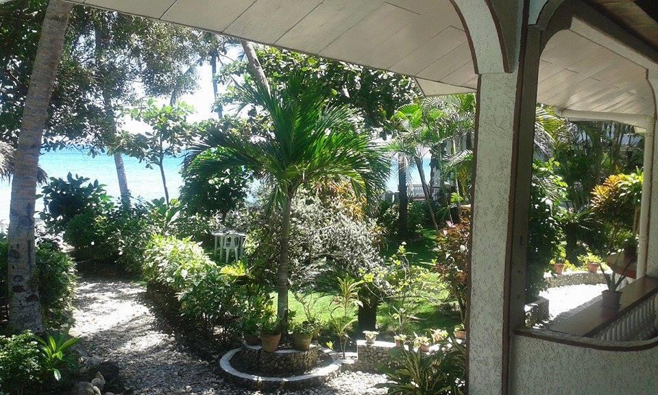 Blue Crystal Beach Resort Puerto Galera Εξωτερικό φωτογραφία