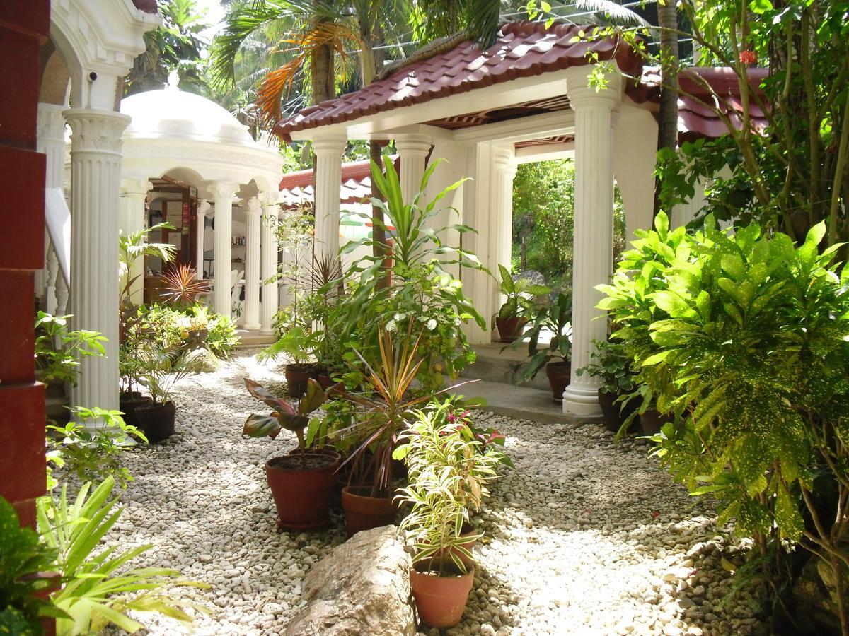 Blue Crystal Beach Resort Puerto Galera Εξωτερικό φωτογραφία