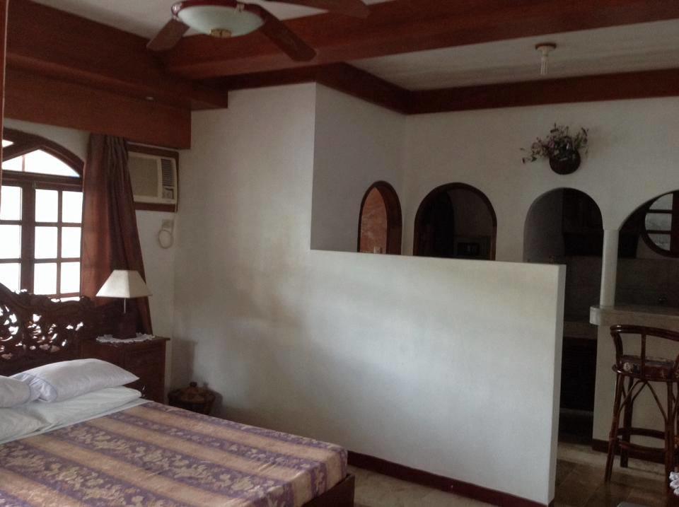 Blue Crystal Beach Resort Puerto Galera Εξωτερικό φωτογραφία