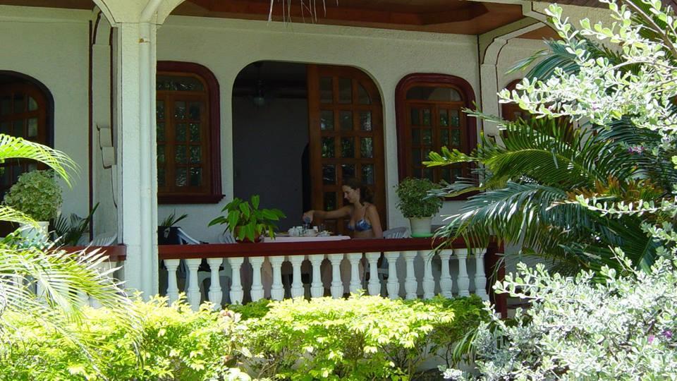 Blue Crystal Beach Resort Puerto Galera Εξωτερικό φωτογραφία